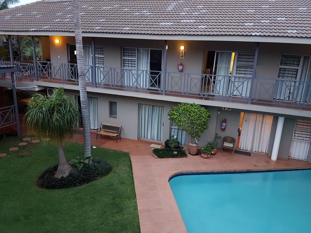 Loerie Guesthouse Hoedspruit Exterior photo