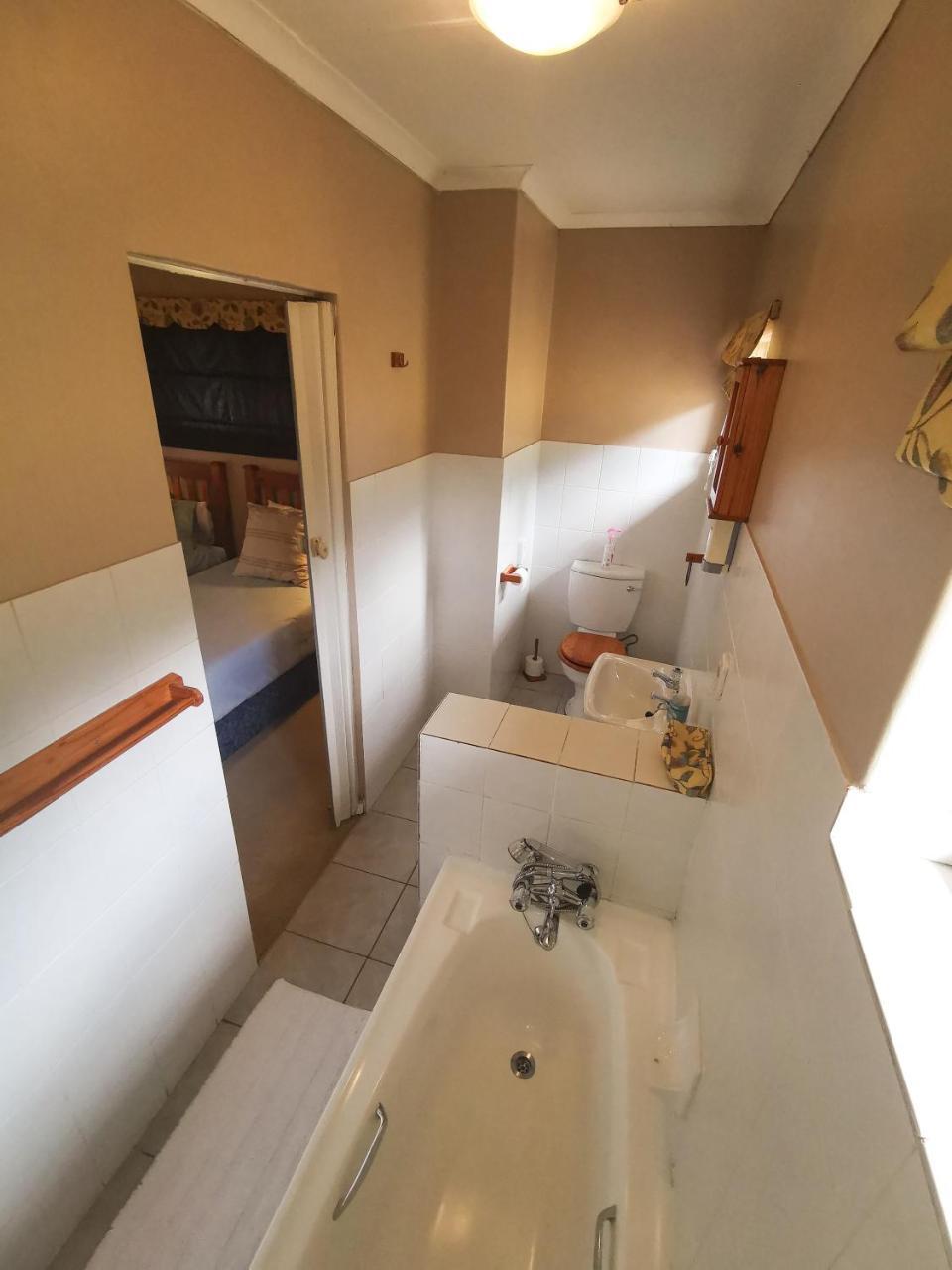 Loerie Guesthouse Hoedspruit Exterior photo
