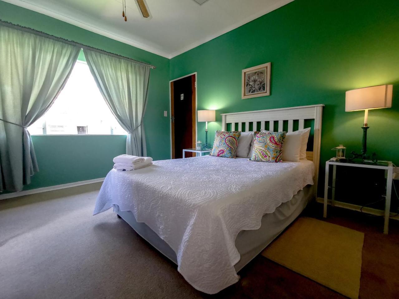 Loerie Guesthouse Hoedspruit Exterior photo