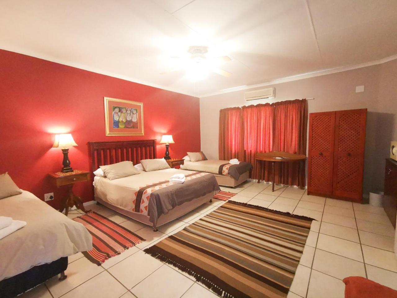 Loerie Guesthouse Hoedspruit Exterior photo