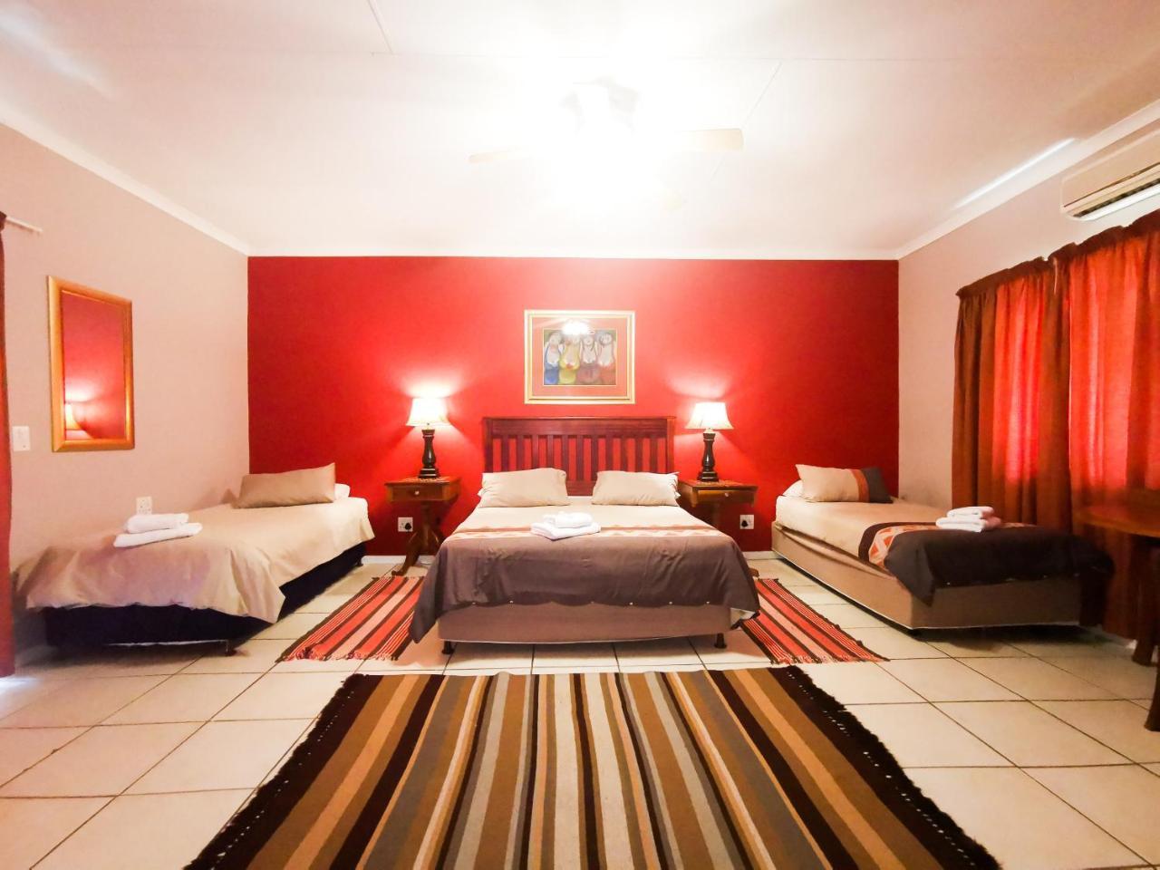 Loerie Guesthouse Hoedspruit Exterior photo